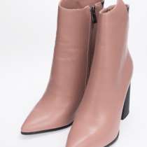 Новые сапоги, в Москве