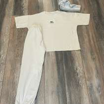 Женские костюмы лакоста, Прада, в Москве