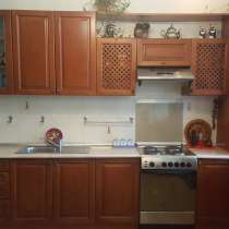 Продам кухонный гарнитур- дерево береза для современно, в г.Алматы