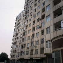3-х комнатная с газом и купчий м. К. Караева, в г.Баку