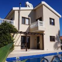 Вилла в районе Пафоса-Кипр, в Москве