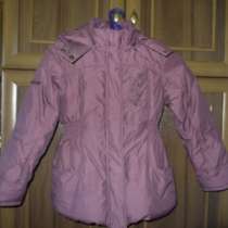 Куртка зимняя с капюшоном, 140 р-р, в Москве