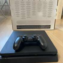 Продам PlayStation 4 slim 1 tb, в Владивостоке