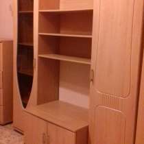 Продам шкаф-горку (очень вместительная и компактная), в Томске