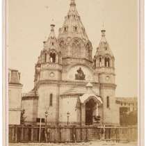 Старинная фотография: Русская церковь на Rue Daru в Париже, в Санкт-Петербурге