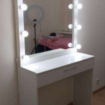 Продам гримёрный стол, в Находке