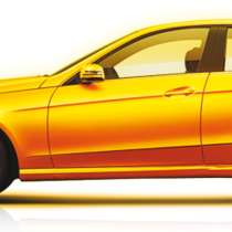 Водитель такси на автомобиле компании, в Санкт-Петербурге