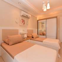 Трехкомнатная меблированная квартира в 50 м от моря, в г.Аланья