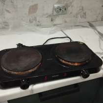 Продам электрическую плитку, в Омске