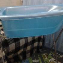 Ванночка детская голубая с подставкой удобная, в Благовещенске