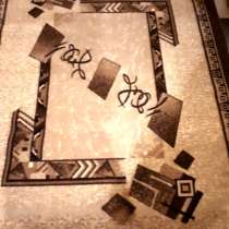 Очень красивый яркий ковер размер 1,5 на 2,0, в Краснодаре