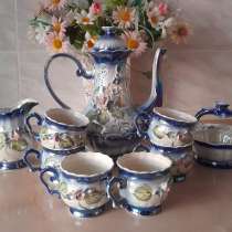 Продаётся фарфоровый сервиз, в г.Луганск