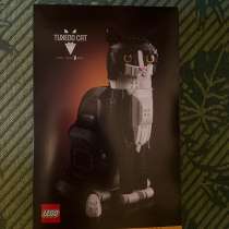 Чёрно-белый кот Lego, в Санкт-Петербурге