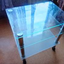 Столик на колёсах, в Владимире