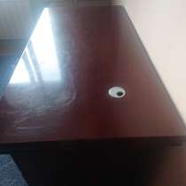 Продаётся письменный стол, в г.Усть-Каменогорск