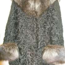 Новый полушубок из каракуля с капюшоном, в Подольске