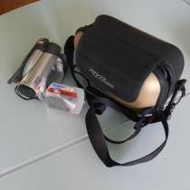 Продам видеокамеру почти новая, в Екатеринбурге