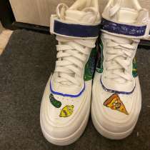 Продаю кроссовки Adidas с оригинальные Рик и Морти 39-й разм, в Москве