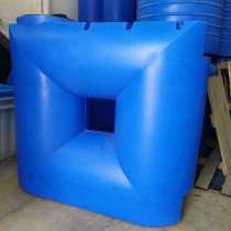 Пластиковая емкость на 1 куба. Узкая, в Омске