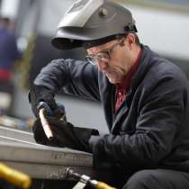 Требуется сварщик кузовщик автослесарь, в г.Минск