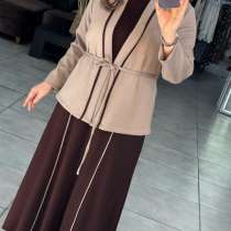 Костюм с платьем 50 размер, в Калининграде