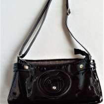 Женская сумка лакированная, искусственная кожа,чёрная, новая, в Москве