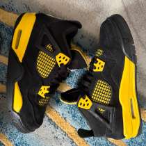 Air Jordan 4 Retro Thunder оригинал, в Москве