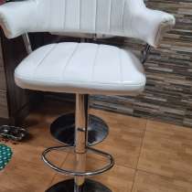 Продам два барных стула, в г.Тбилиси