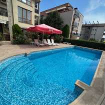 Двушка с вид на море и бассейн в Ravda Beach, Равда, в г.Русе