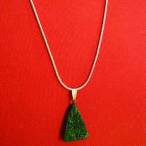 Уваровит кулон 2.3х1.8 см, в Москве