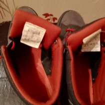 Зимнии куртки для мальчика и обувь, в Ногинске