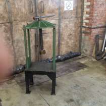 Продам винтовой пресс усилие нажатия 4 тонны, в Санкт-Петербурге