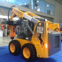 мини погрузчик Mustang 2054DX Б/У год выпуска 2011, в Москве