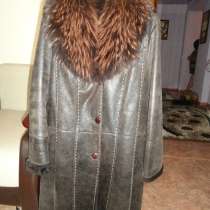 Продаю дубленку и шапку (торг уместен), в Пензе