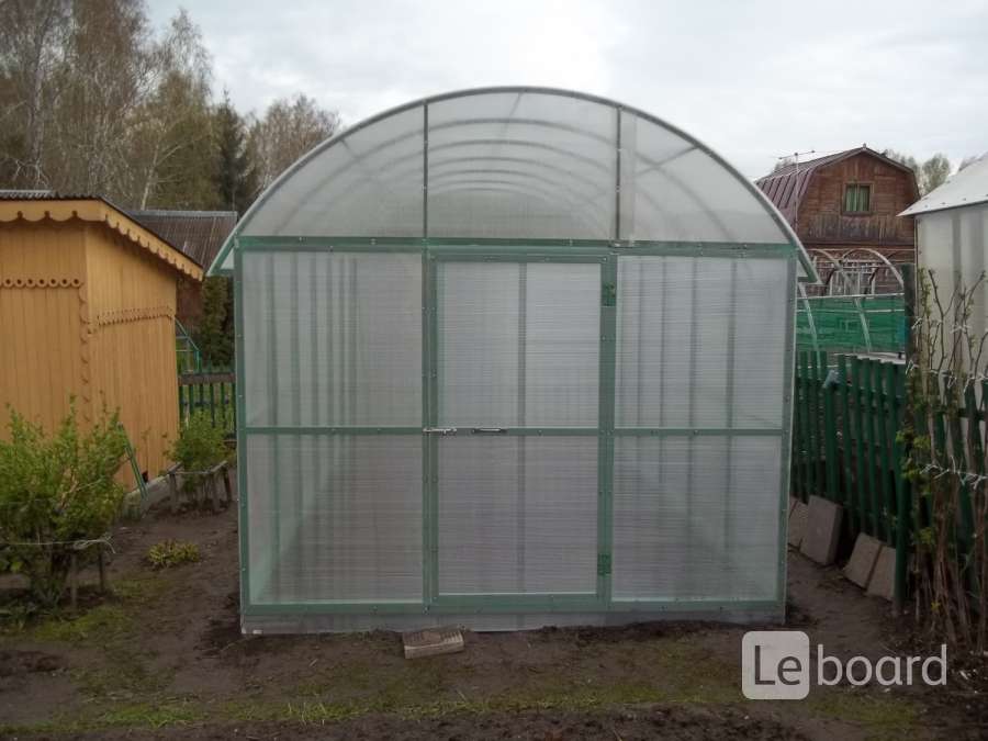 Теплица поликарбонат чехов. Теплица воля дачная-стрелка 3. Поликарбонатная теплица. Теплица поликарбонат чехов. Теплица из v образного профиля.