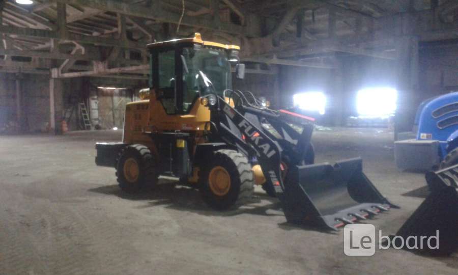 Фронтальный погрузчик 926. Фронтальный погрузчик Fukai zl926. Фукай зл 926 фронтальный погрузчик. Погрузчик Fukai zl926 характеристики. Погрузчик Fukai- 20 на эвакуаторе